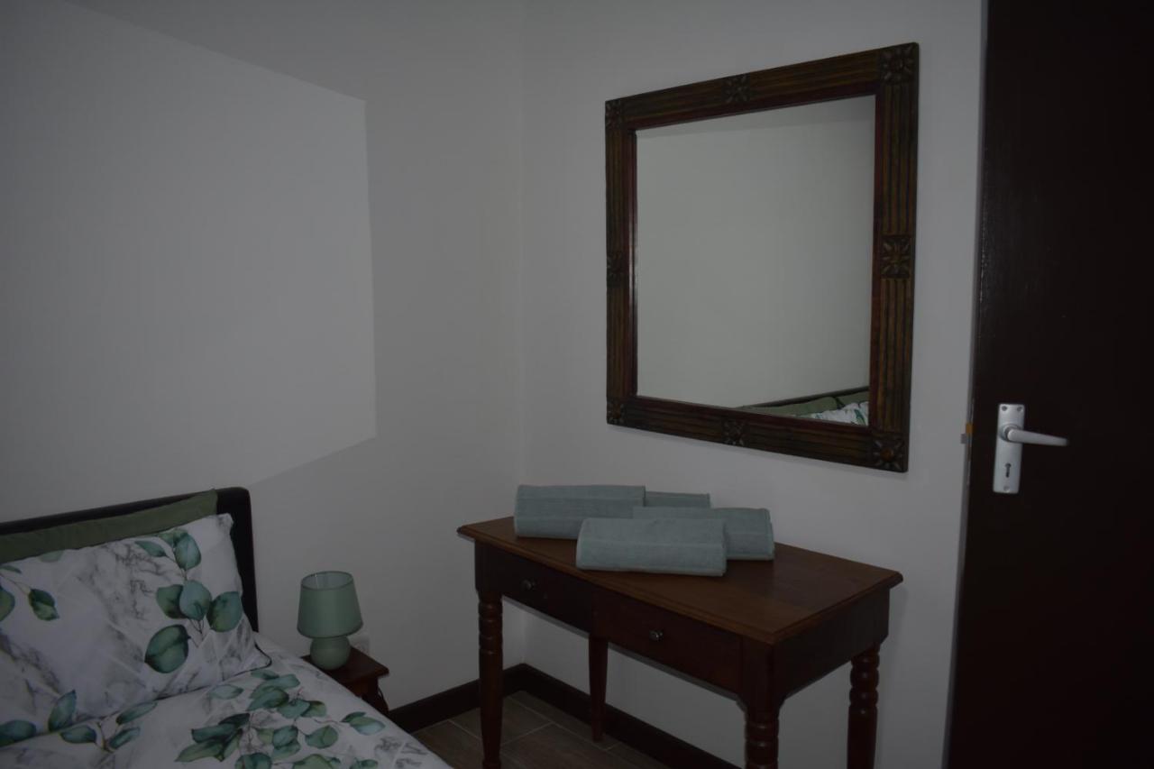 105 On Sarel Cilliers Apartamento