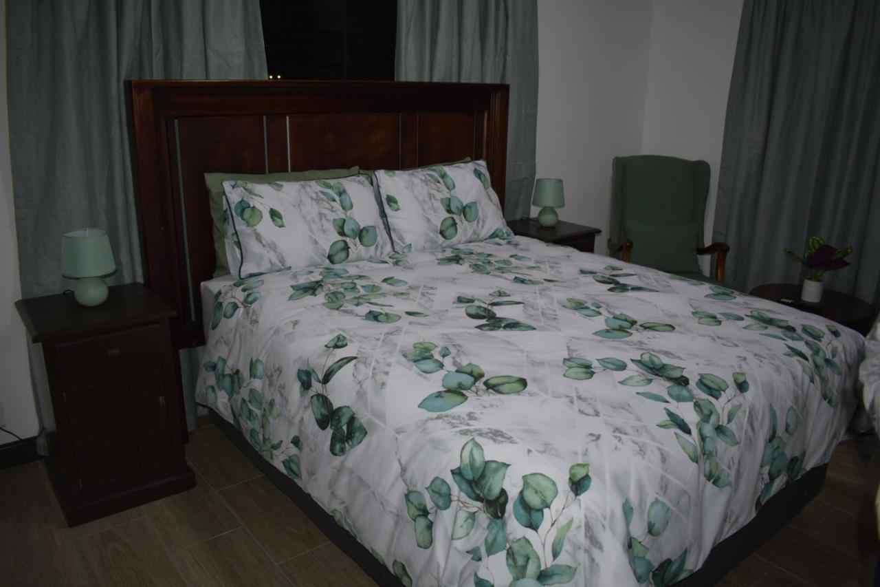 105 On Sarel Cilliers Apartamento